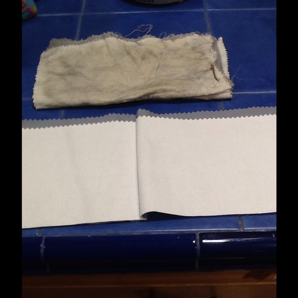 STERLING SILVER JEWELRY CLEANING CLOTHS - Picture 2 of 2